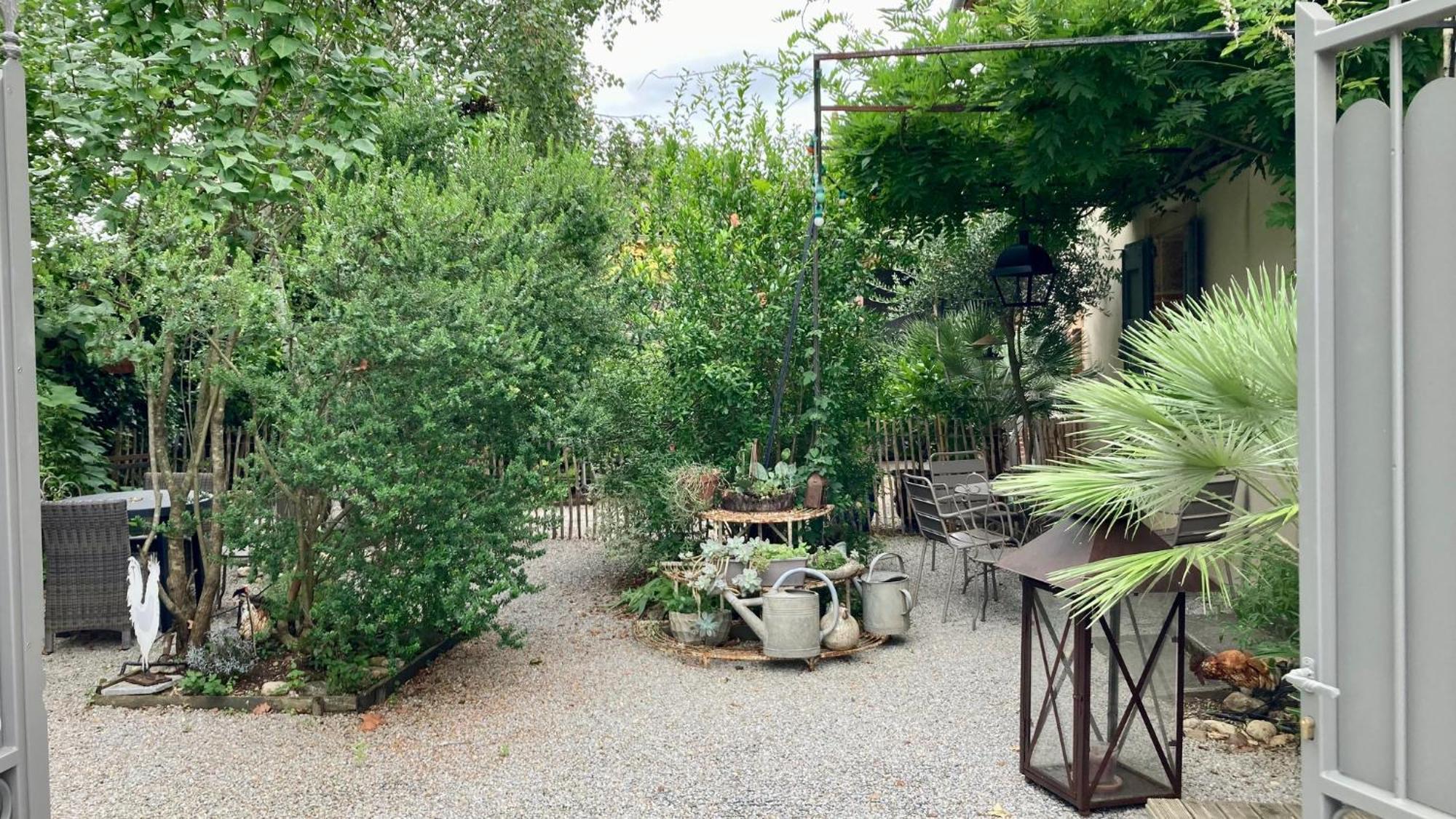 16 Bis-Gite-Hotel-Appartement Marssac-sur-Tarn Exteriör bild